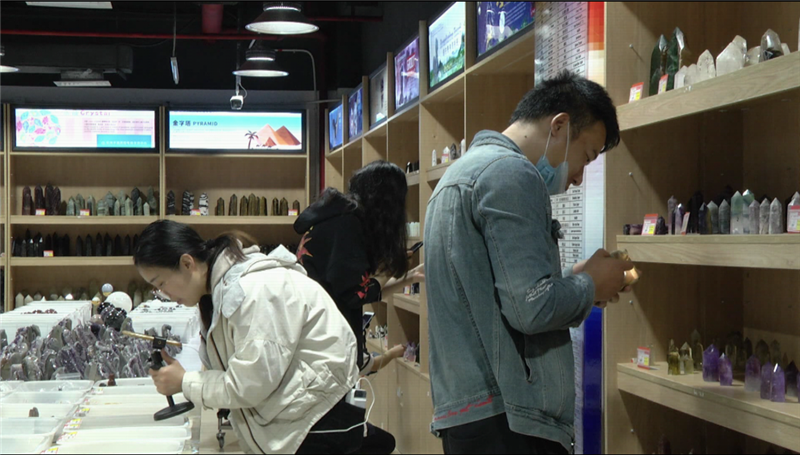 全面提升政企民沟通质量和成效